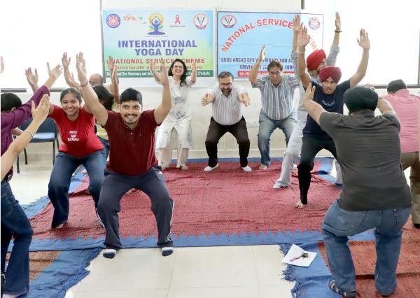 The event aimed at promoting a healthy lifestyle through yoga